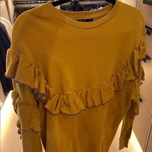 Yellow Ruffled Sweatshirt - Picture 6 of 6